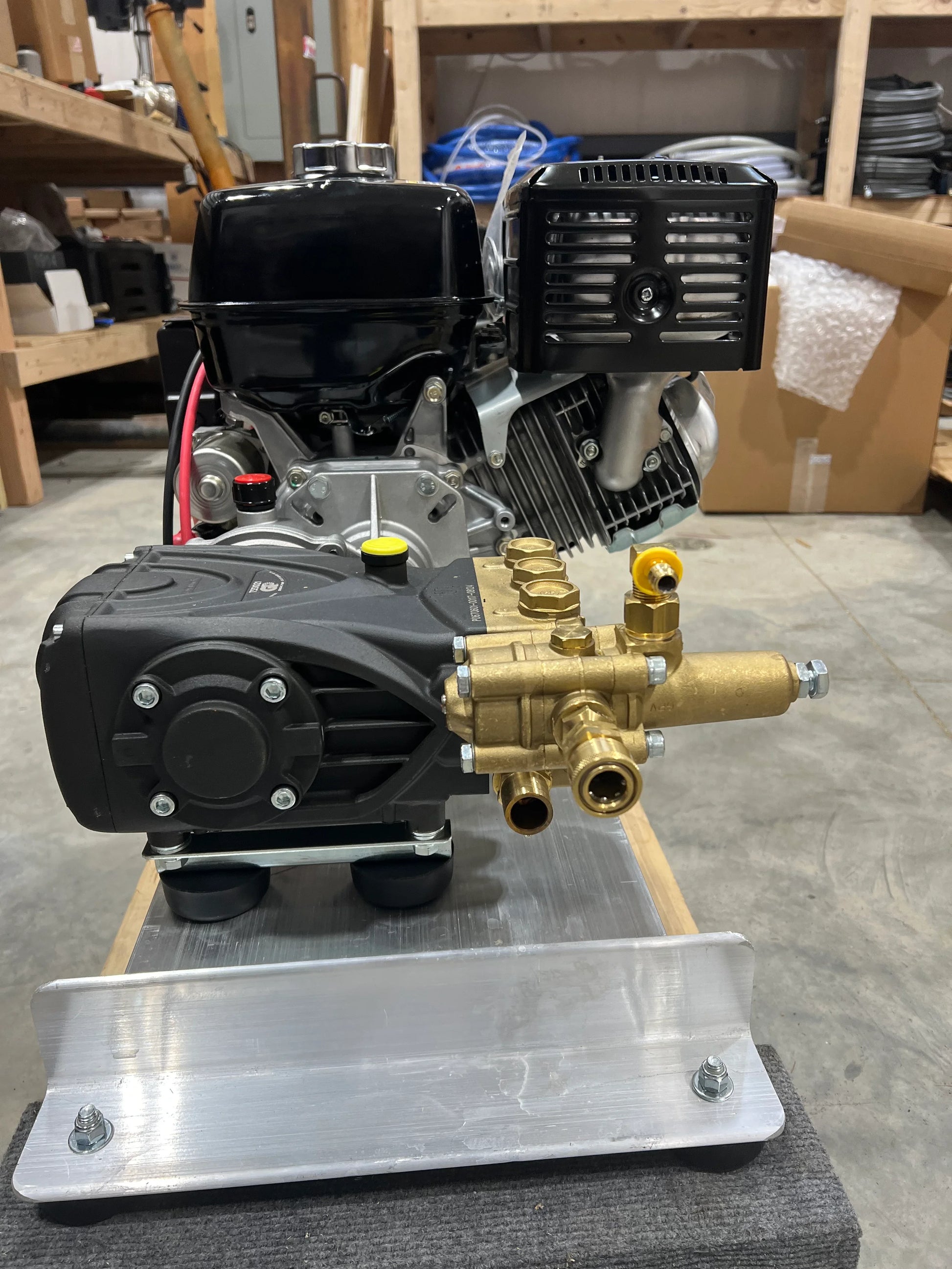 5.5GPM at 3000psi Gear Drive Honda GX390 With General Pump w/ Electric Start - Soft Wash Factory
