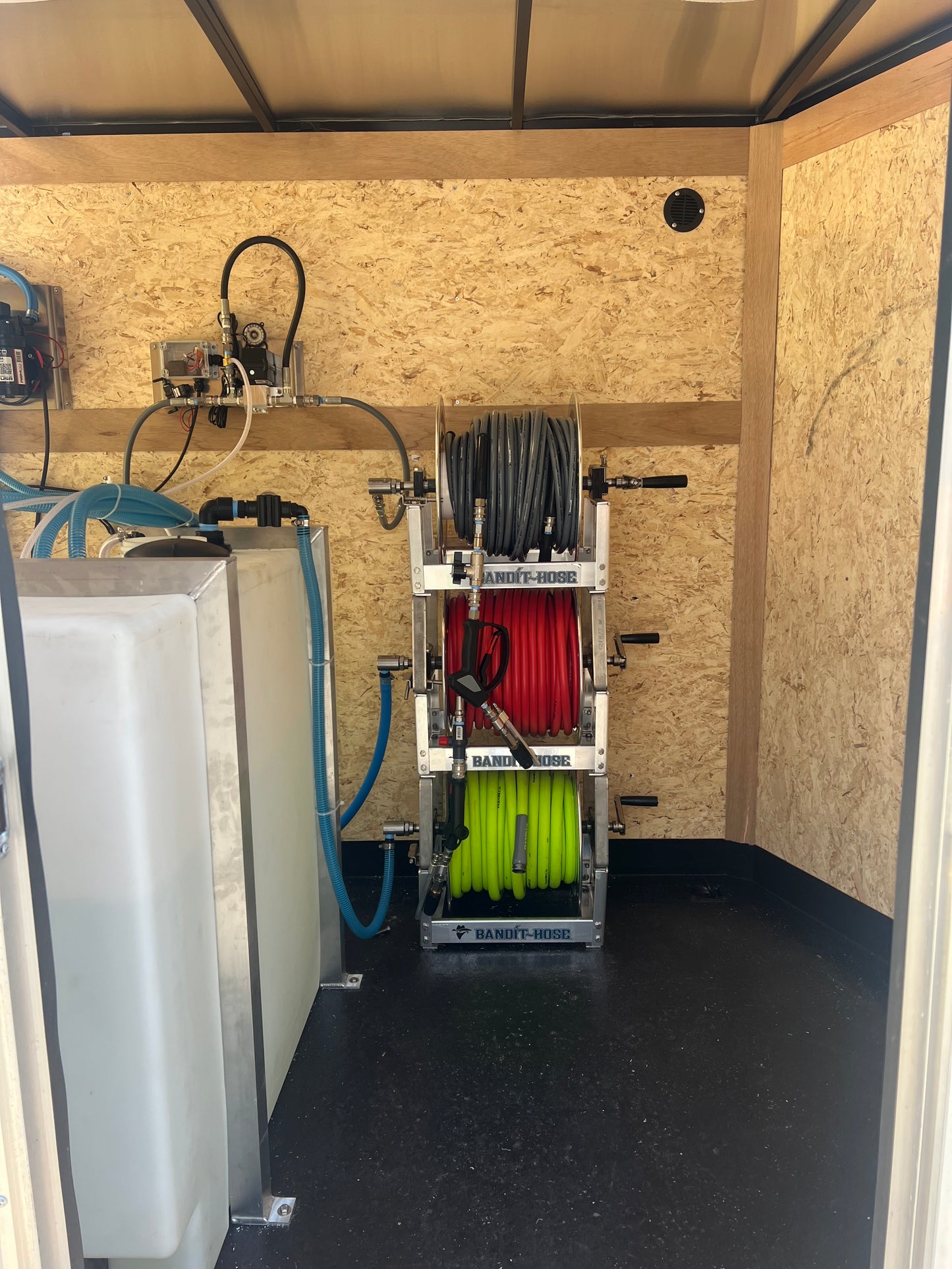 6x10 Enclosed Pressure Washing Rig