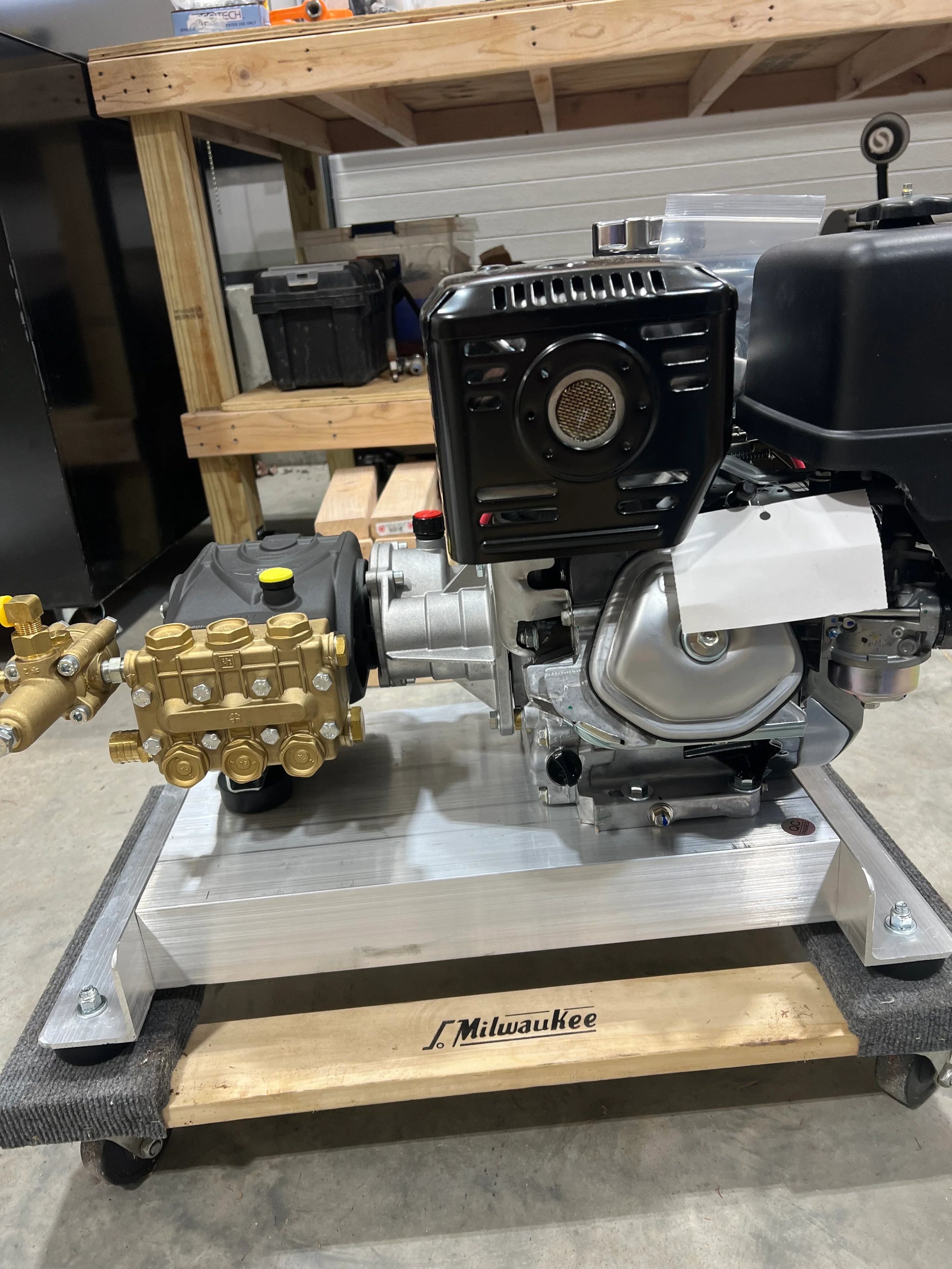 5.5GPM at 3000psi Gear Drive Honda GX390 With General Pump w/ Electric Start - Soft Wash Factory